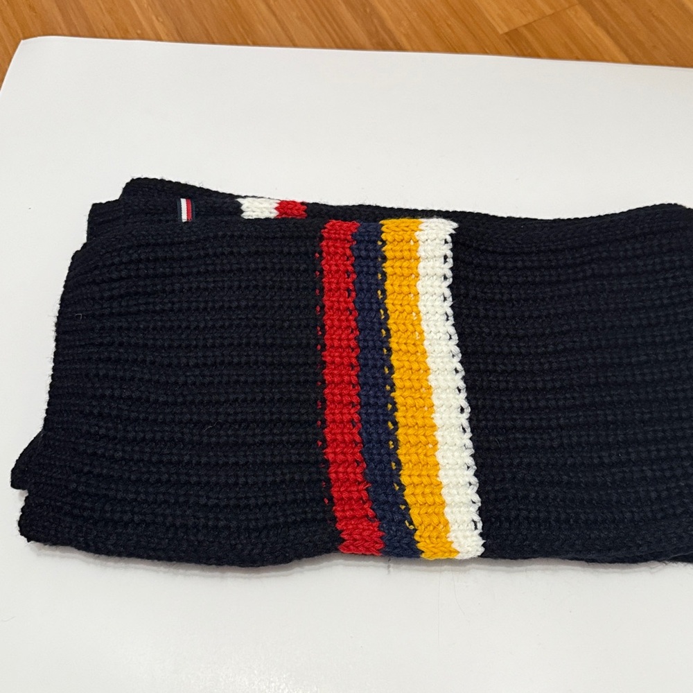 Tommy Hilfiger men’s scarf